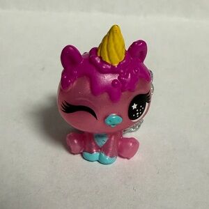 Spin Master Hatchimals Colleggtibles Szn 8 cosmic candy Pink Chilly Unikeet